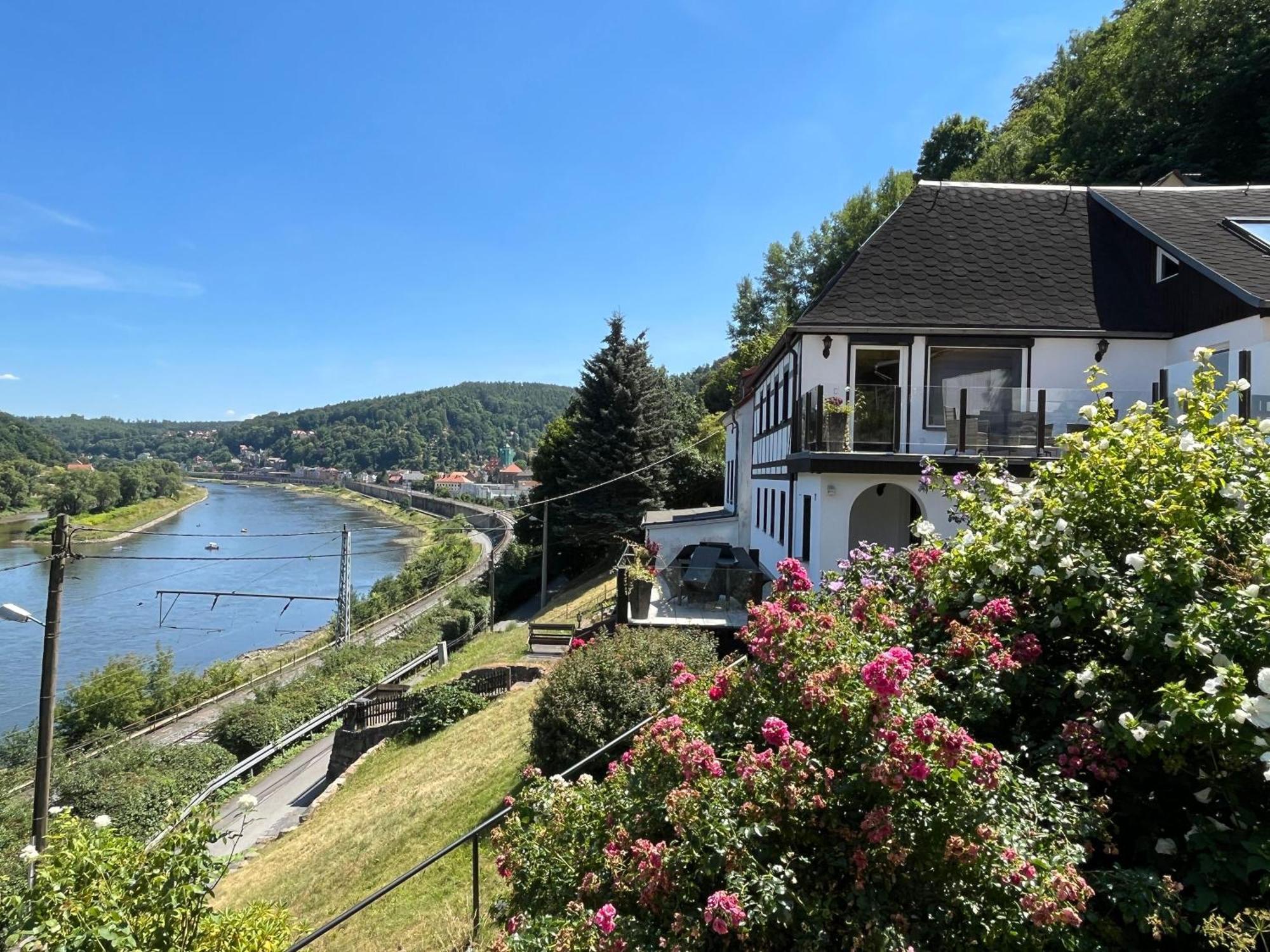 Sächsische Schweiz Ferienhaus mit Elbblick Sauna und Kamin Königstein Exterior foto
